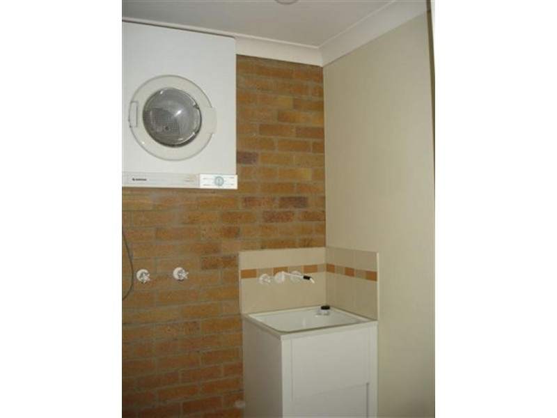 6/248 James Street, Harristown QLD 4350