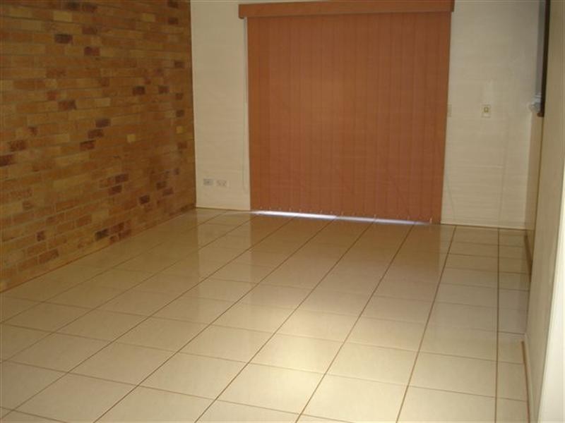 6/248 James Street, Harristown QLD 4350