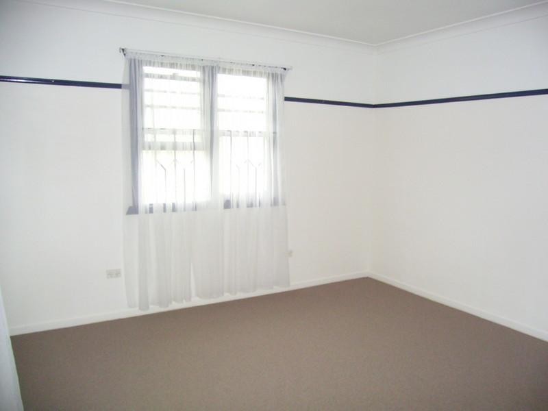 10 Ruthven Street, Harlaxton QLD 4350