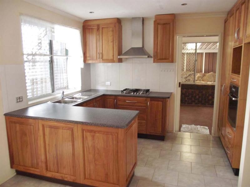 4 Riethmuller Street, Kearneys Spring QLD 4350