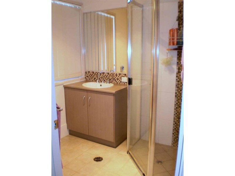 24 Ashford Street, Wyreema QLD 4352