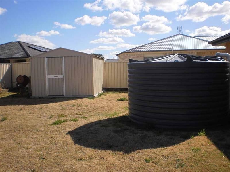 24 Ashford Drive, Wyreema QLD 4352