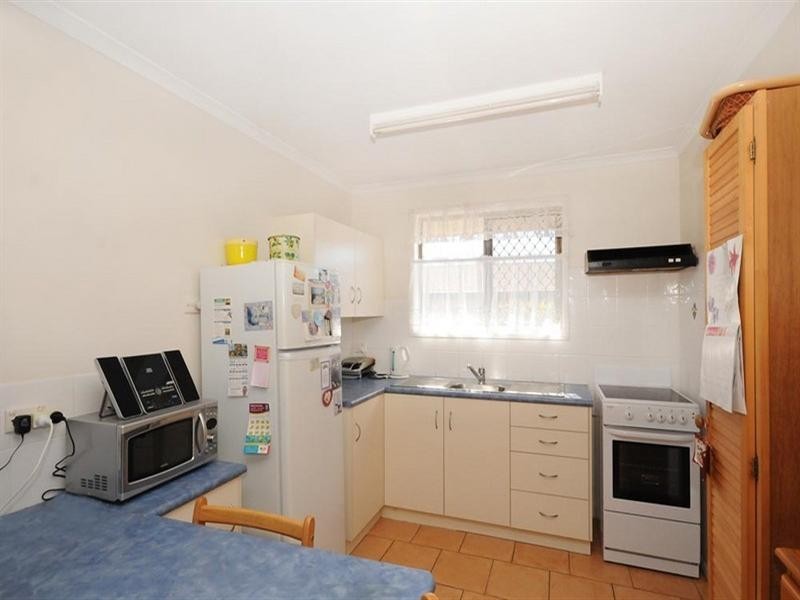 2/10 Paradise Street, Harristown QLD 4350