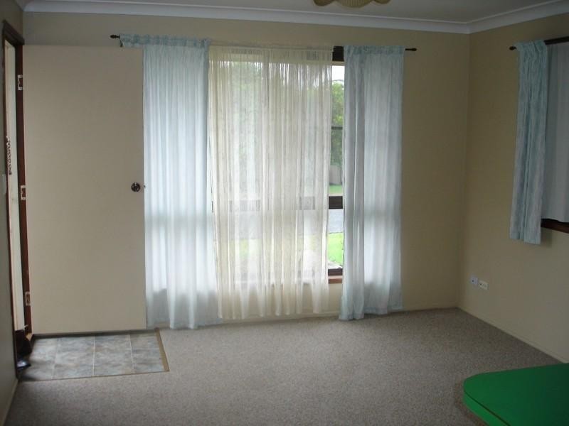 2/7 Agnes Street, Centenary Heights QLD 4350