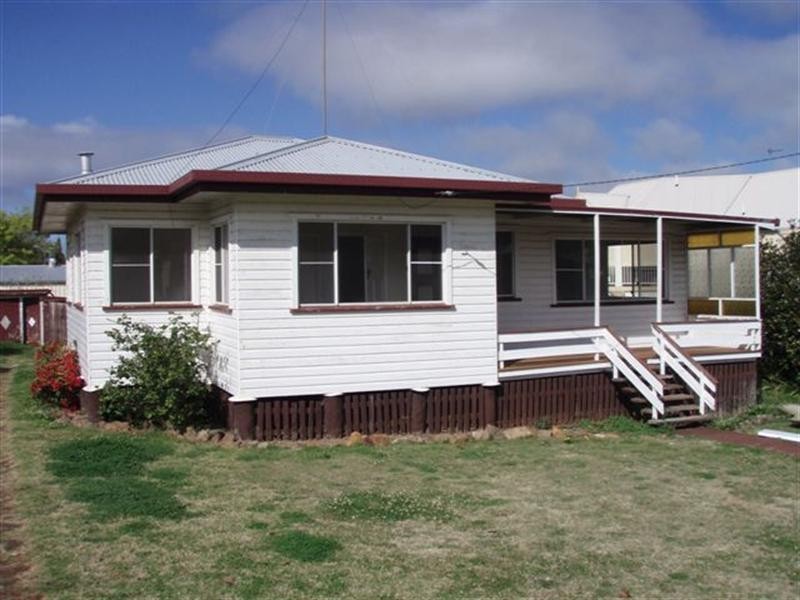 58 Crown Street, Rangeville QLD 4350