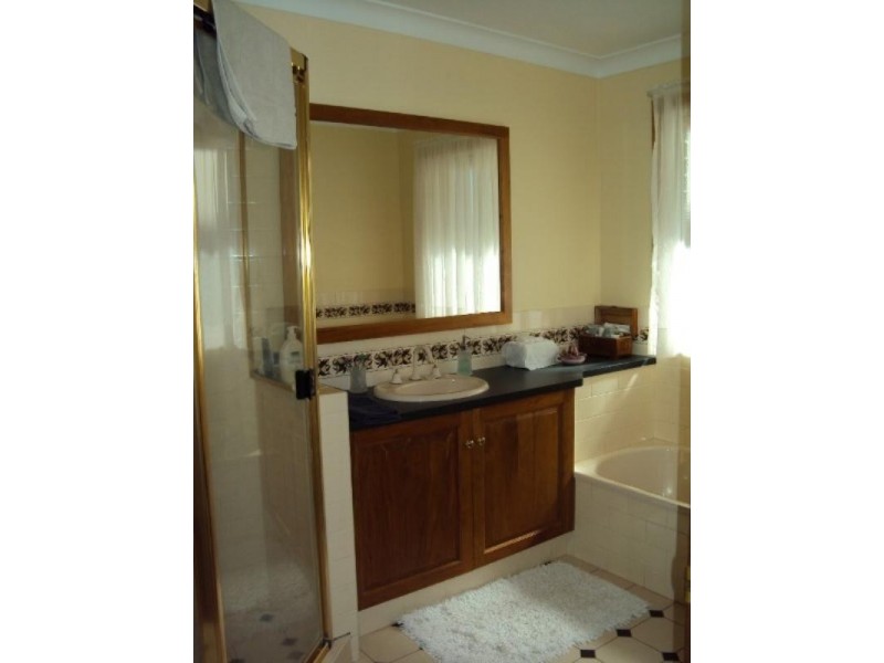 25 Leith Crescent, Toowoomba QLD 4350