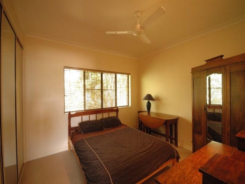 6 McAdam Court, Middle Ridge QLD 4350