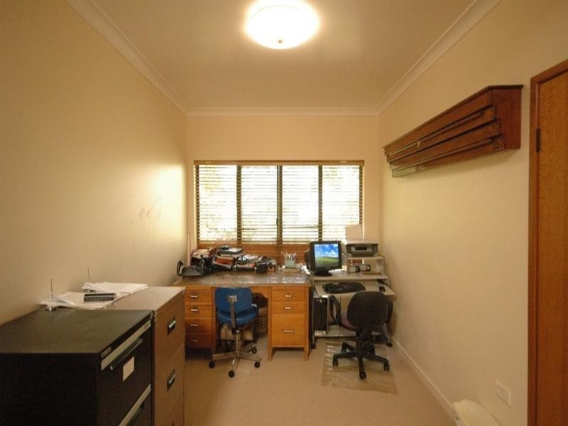 6 McAdam Court, Middle Ridge QLD 4350