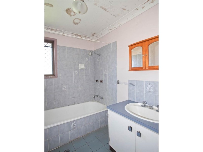 5 Short Street, Cambooya QLD 4358