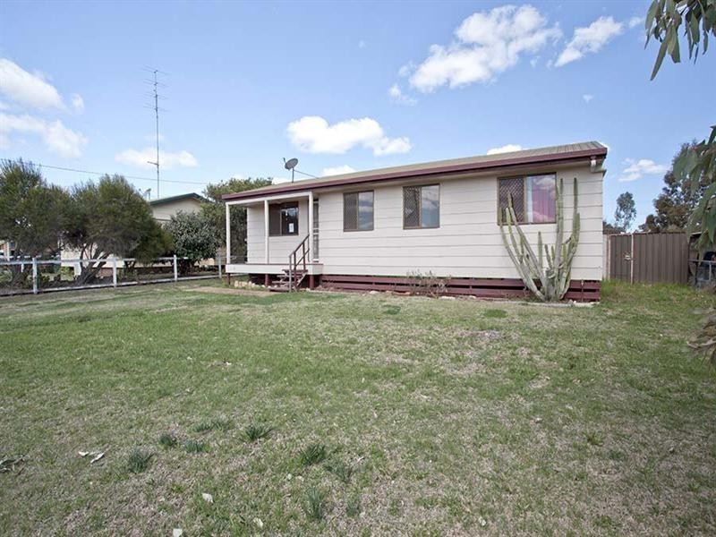 5 Short Street, Cambooya QLD 4358