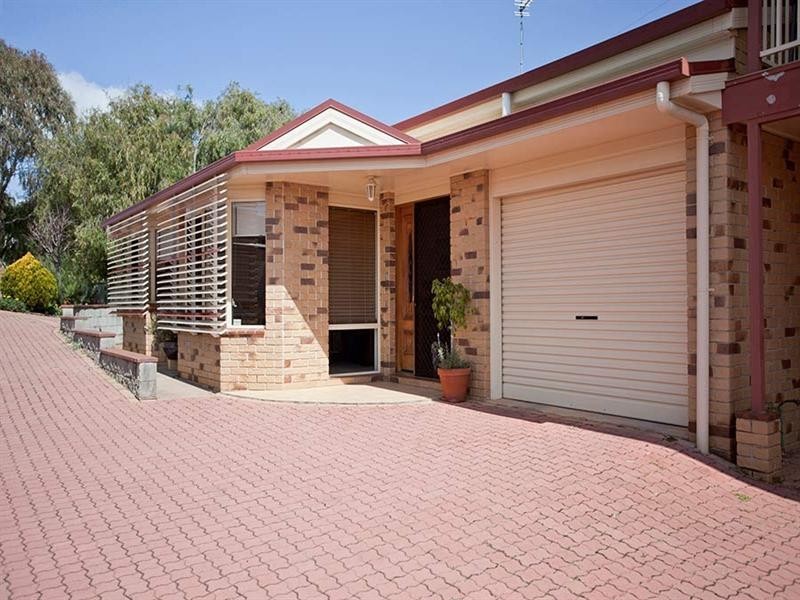1/17 Beer Court, Kearneys Spring QLD 4350