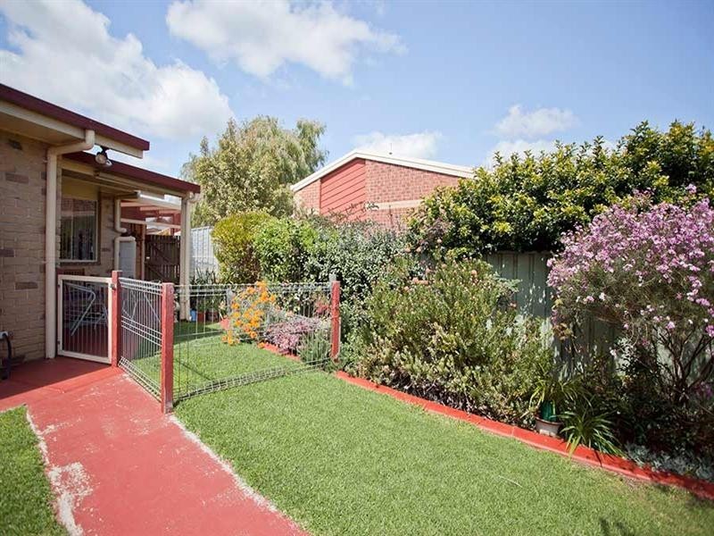 1/17 Beer Court, Kearneys Spring QLD 4350