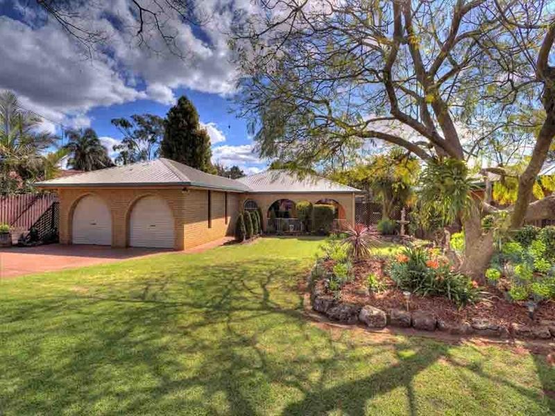 9 Batten Court, Wilsonton QLD 4350