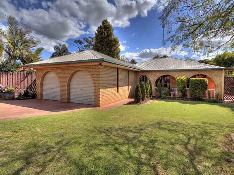 9 Batten Court, Wilsonton QLD 4350