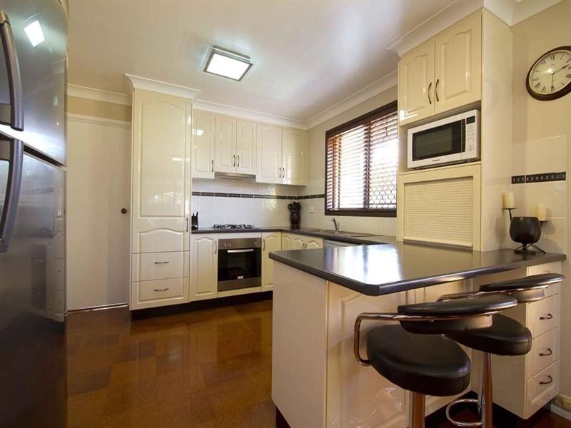 9 Batten Court, Wilsonton QLD 4350