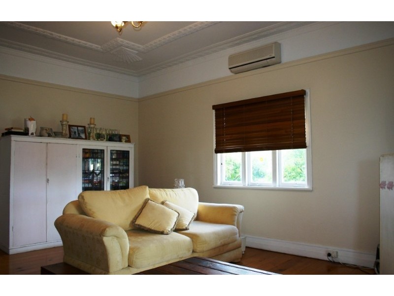 81c North Street, Harlaxton QLD 4350