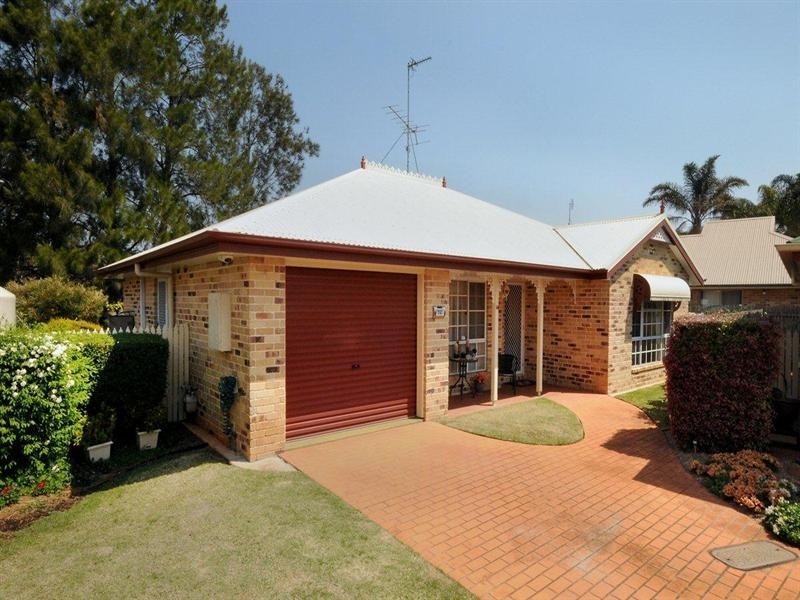 14/279 Mackenzie Street, Centenary Heights QLD 4350