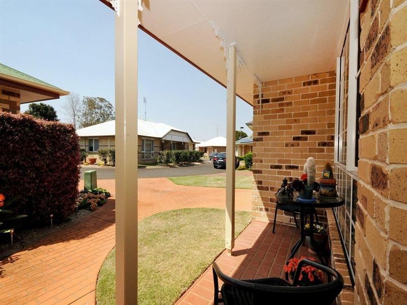 14/279 Mackenzie Street, Centenary Heights QLD 4350