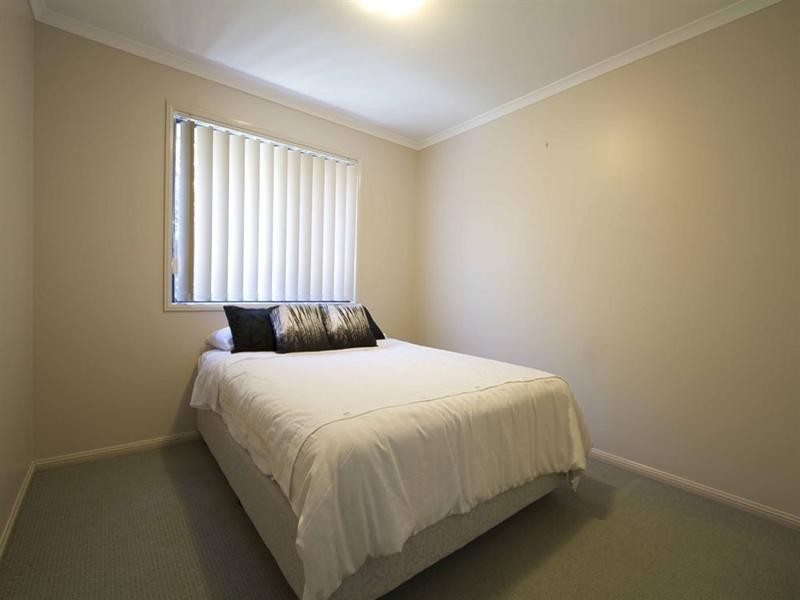 7 Prime Minister Drive, Middle Ridge QLD 4350