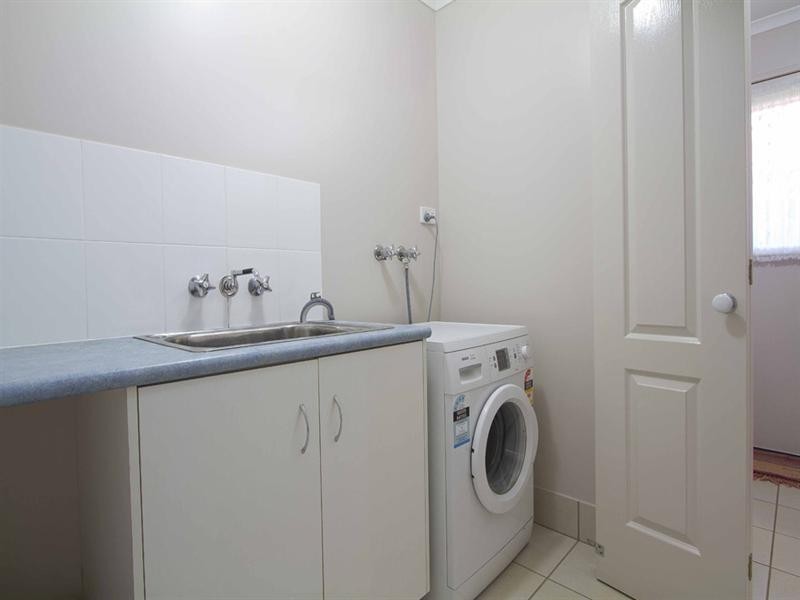 7 Prime Minister Drive, Middle Ridge QLD 4350