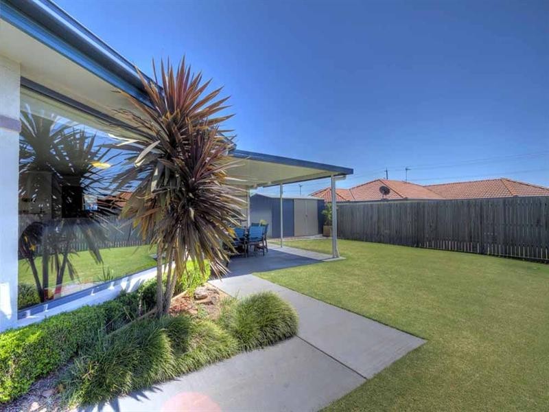 7 Prime Minister Drive, Middle Ridge QLD 4350