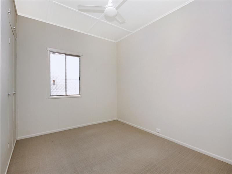 78 Mackenzie Street, Mount Lofty QLD 4350