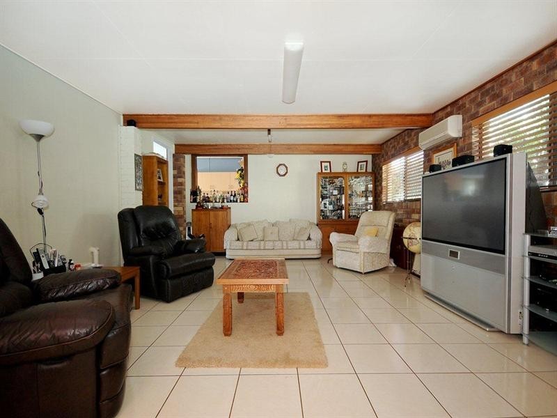 25 Drayton Road, Harristown QLD 4350