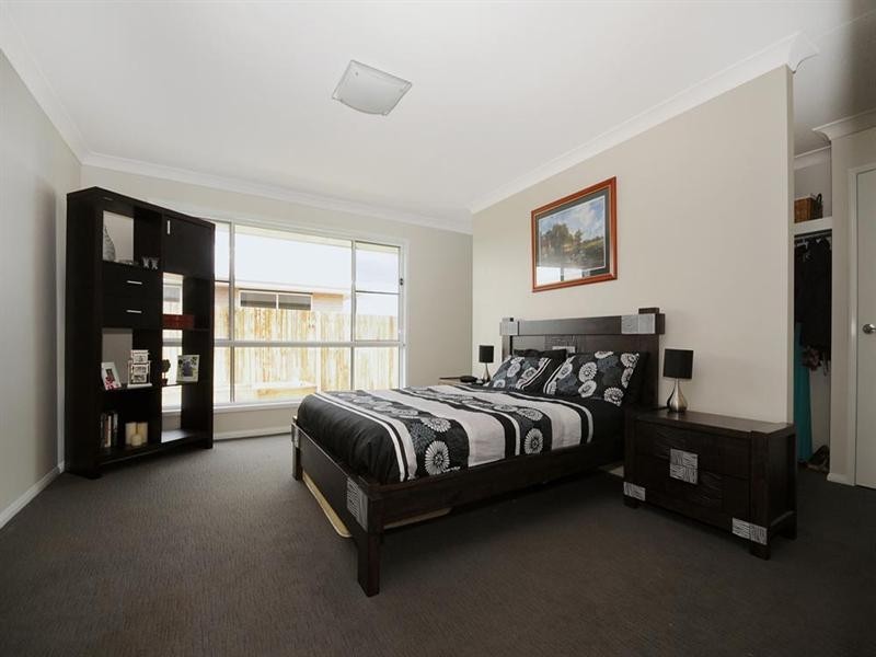 10 Graves Drive, Kearneys Spring QLD 4350