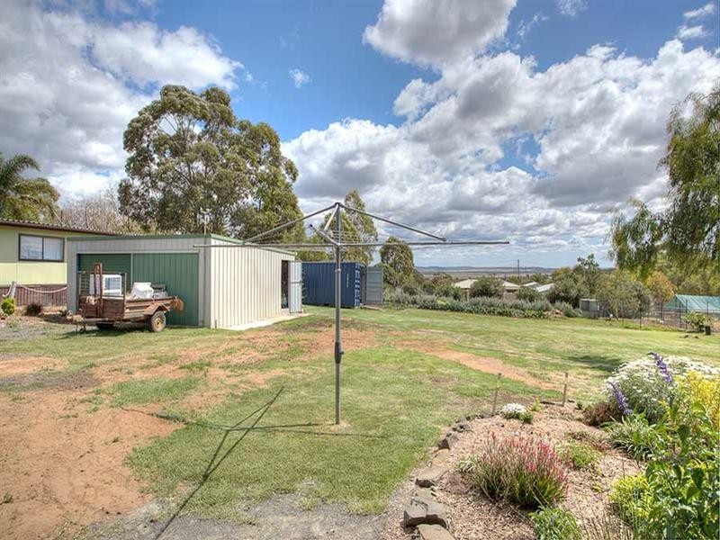 7 Emmanulla Drive, Kingsthorpe QLD 4400