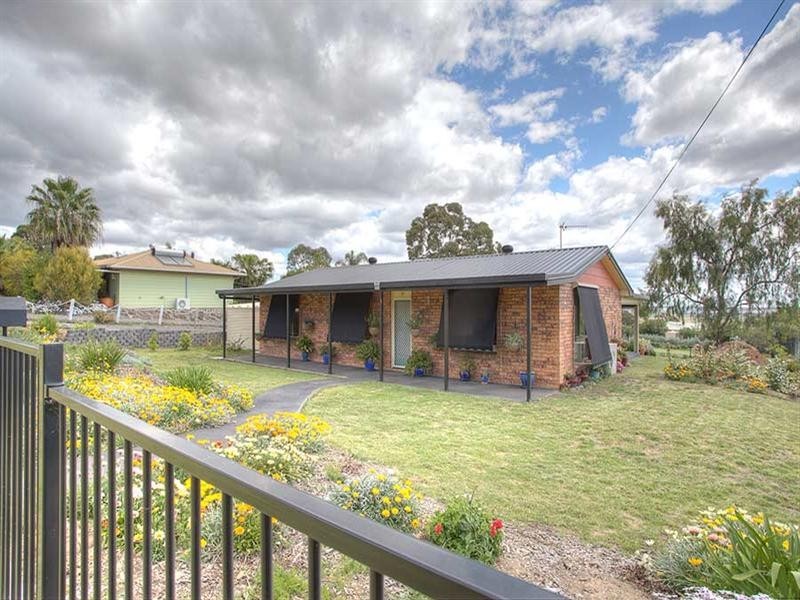 7 Emmanulla Drive, Kingsthorpe QLD 4400