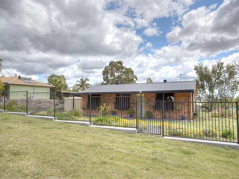 7 Emmanulla Drive, Kingsthorpe QLD 4400