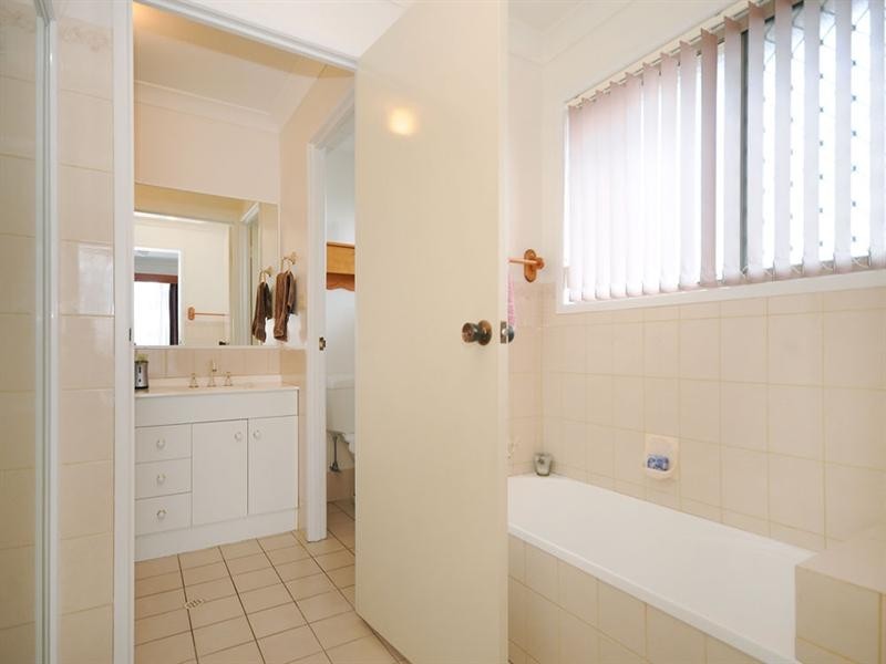 5 Brock Court, Darling Heights QLD 4350