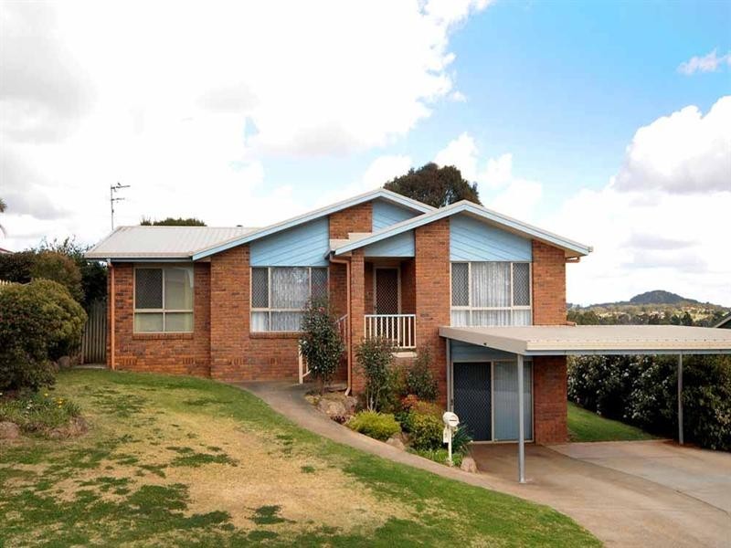 5 Brock Court, Darling Heights QLD 4350