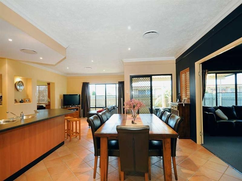 14 Brunckhorst Drive, Kearneys Spring QLD 4350