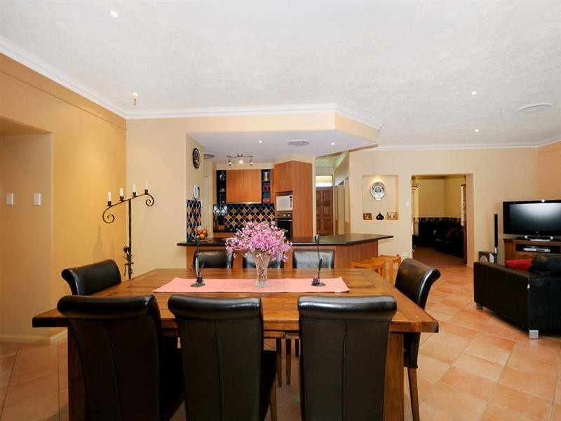 14 Brunckhorst Drive, Kearneys Spring QLD 4350