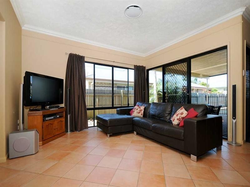 14 Brunckhorst Drive, Kearneys Spring QLD 4350