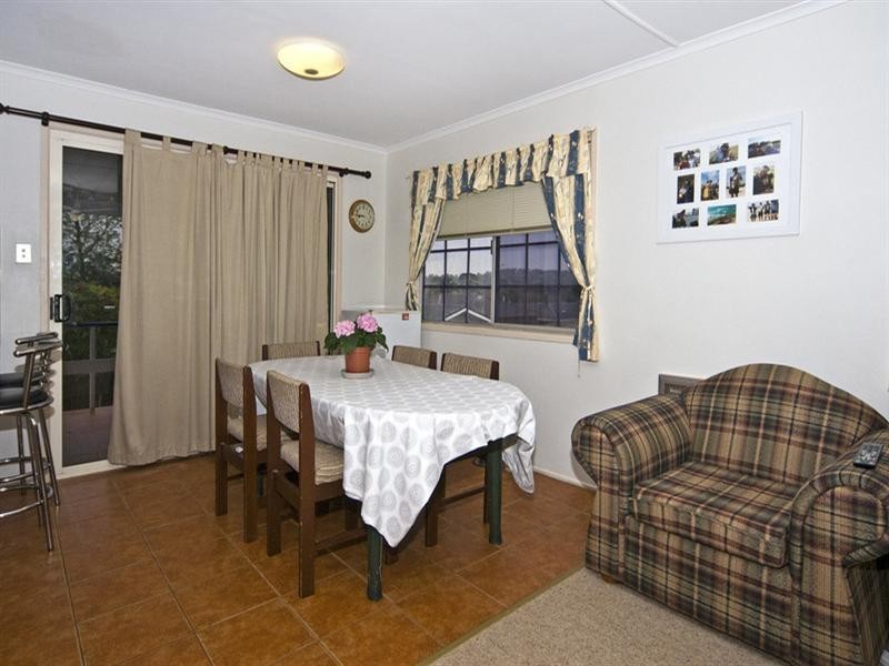 11 Sardon Street, Centenary Heights QLD 4350