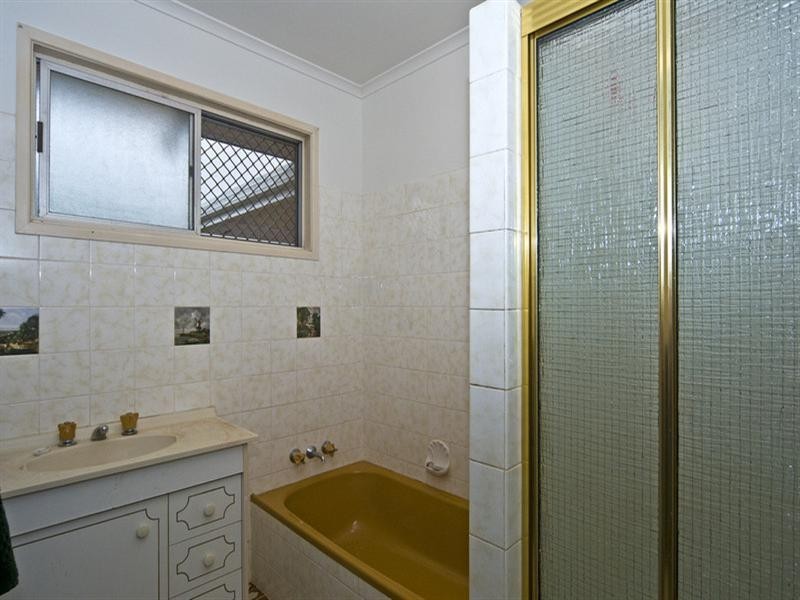 11 Sardon Street, Centenary Heights QLD 4350