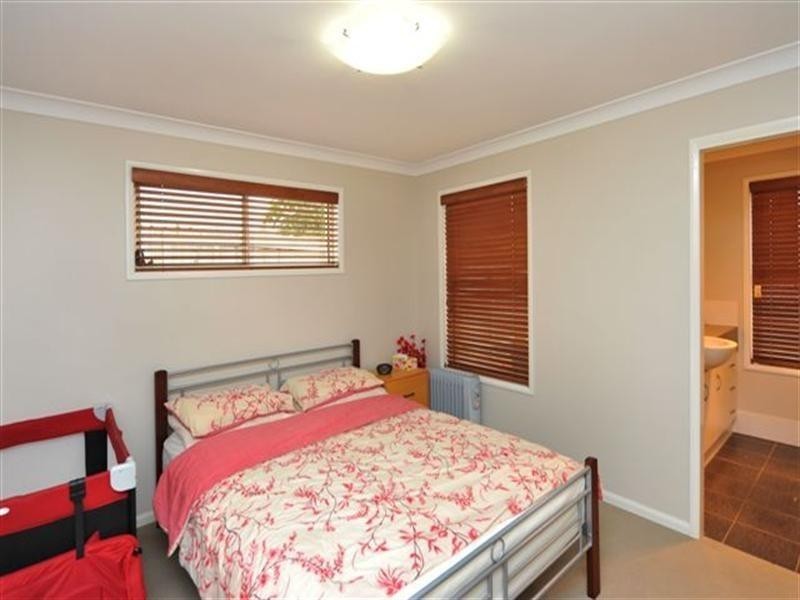 28 Sambar Court, Kearneys Spring QLD 4350