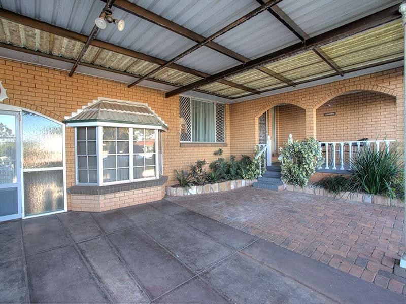 29 Hampton Street, Newtown QLD 4350