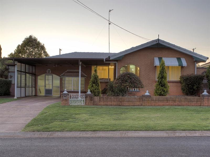 29 Hampton Street, Newtown QLD 4350