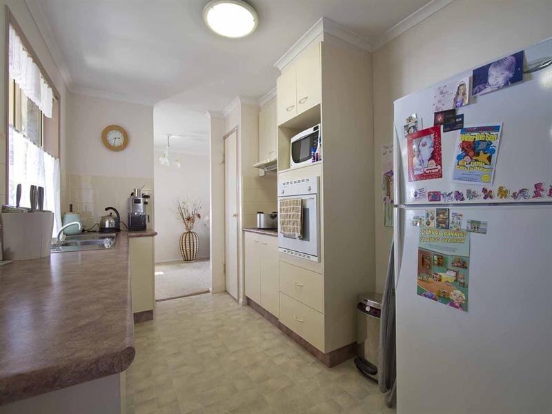 18 Batch Court, Harristown QLD 4350