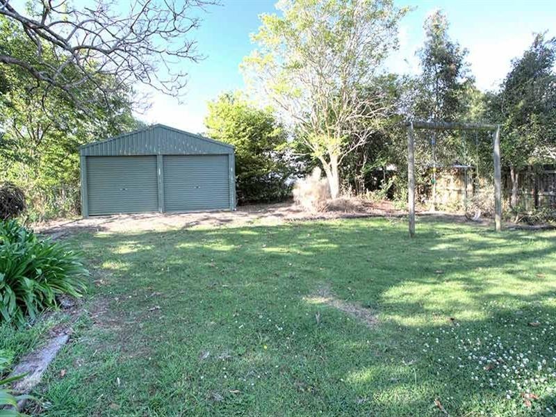 33 Rhyde Street, Mount Lofty QLD 4350