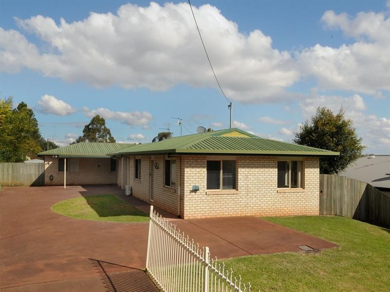 14 Pascoe Lane, Harlaxton QLD 4350