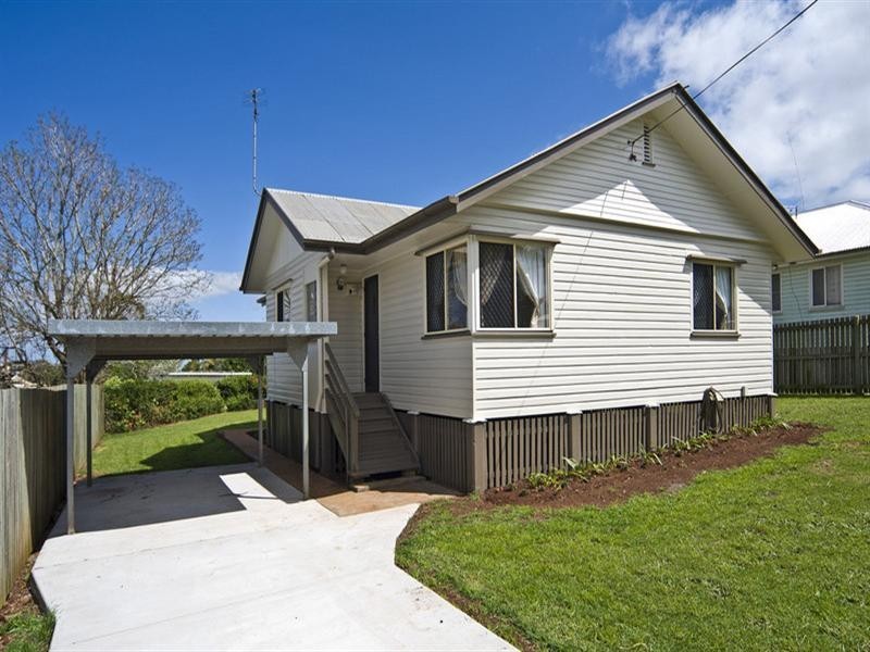 21 Dwyer Street, Harlaxton QLD 4350