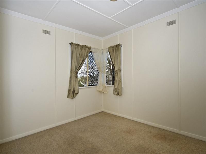 21 Dwyer Street, Harlaxton QLD 4350