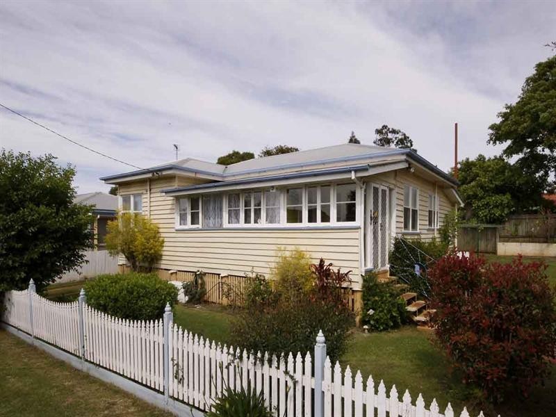 3 Helen Street, Newtown QLD 4350