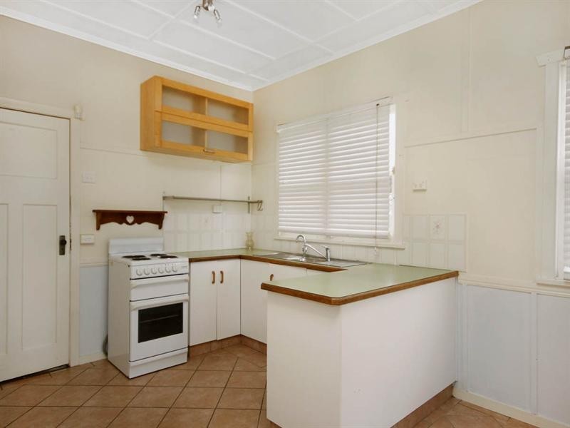 3 Helen Street, Newtown QLD 4350