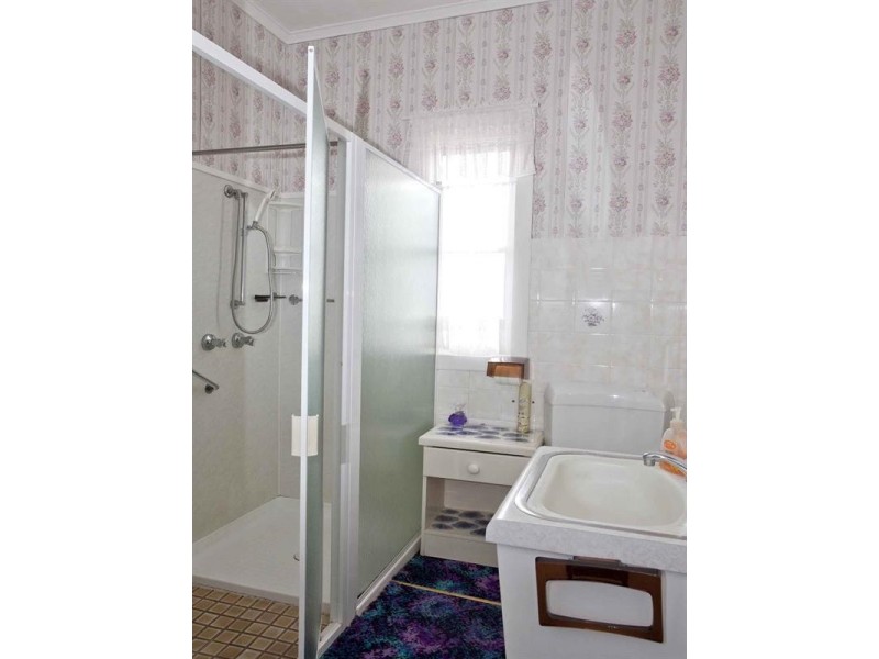 26 Elizabeth Street, South Toowoomba QLD 4350