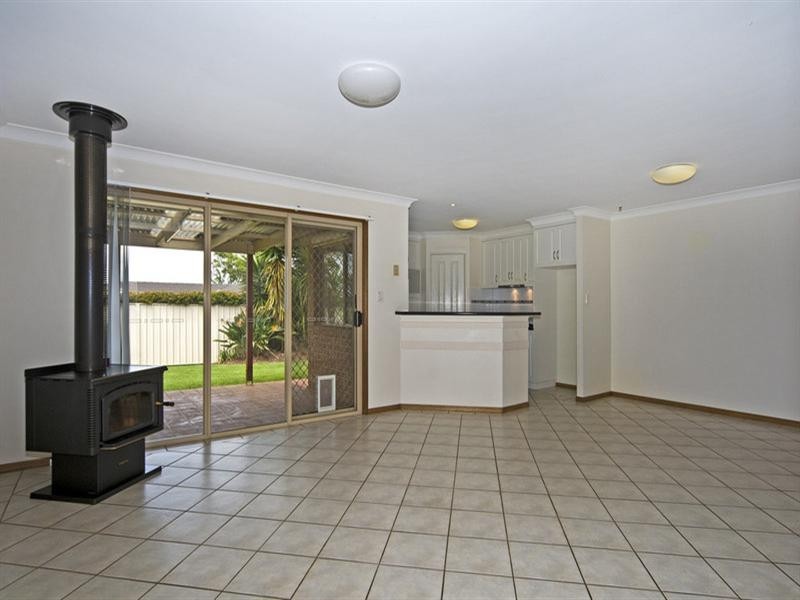 34 Nash Drive, Glenvale QLD 4350